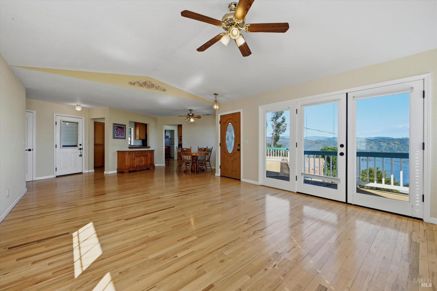 Detail Gallery Image 5 of 46 For 3469 Greenwood Dr, Kelseyville,  CA 95451 - 3 Beds | 2 Baths