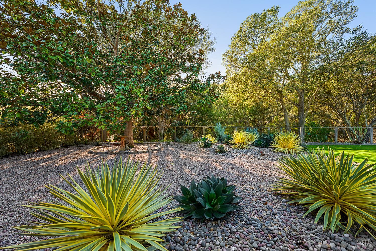 Detail Gallery Image 19 of 39 For 22 Paseo Mirasol Unkn, Tiburon,  CA 94920 - 4 Beds | 2 Baths