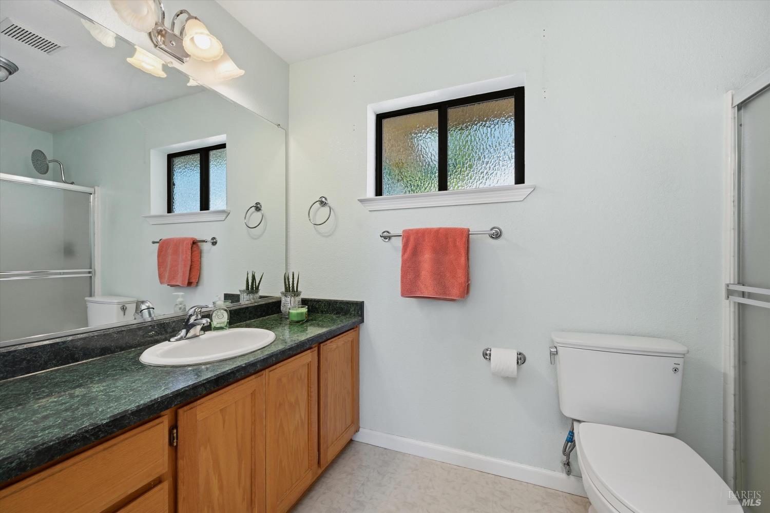 Detail Gallery Image 10 of 46 For 3469 Greenwood Dr, Kelseyville,  CA 95451 - 3 Beds | 2 Baths