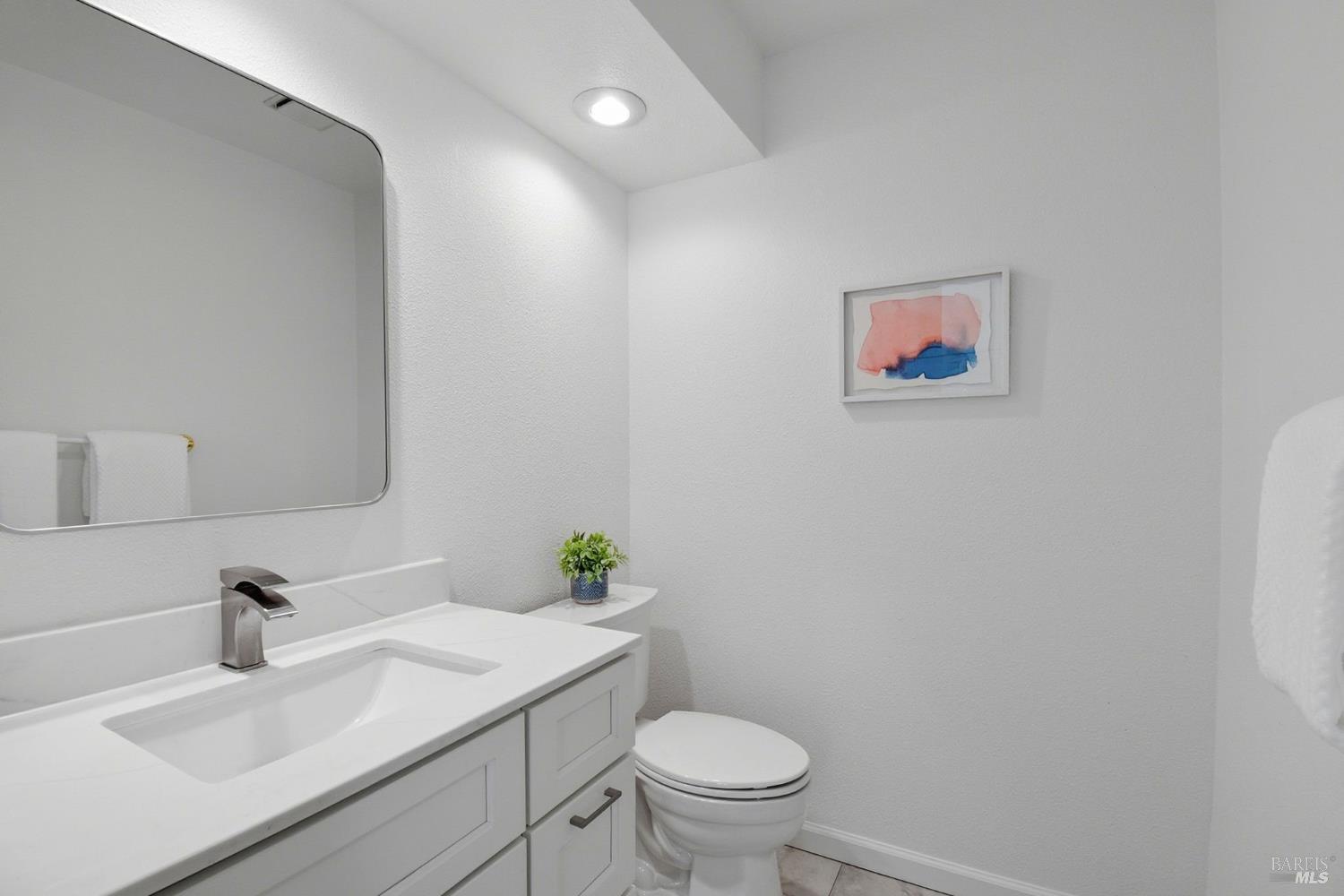 Detail Gallery Image 47 of 53 For 2016 Stonefield Ln, Santa Rosa,  CA 95403 - 3 Beds | 2/1 Baths