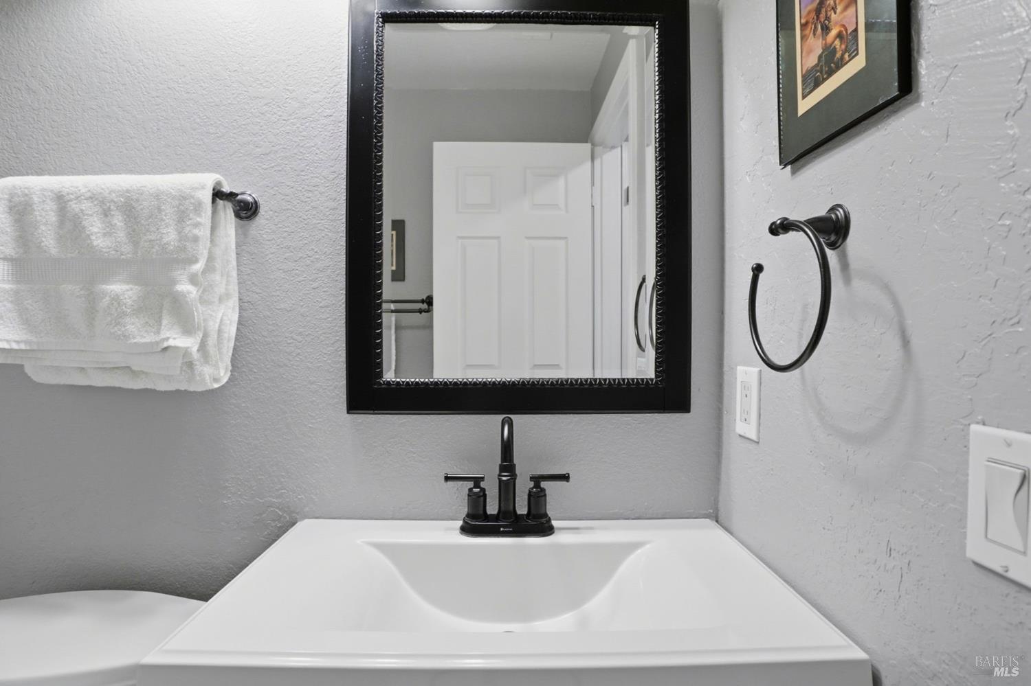 Detail Gallery Image 21 of 52 For 708 Owl Dr, Vacaville,  CA 95687 - 4 Beds | 3 Baths