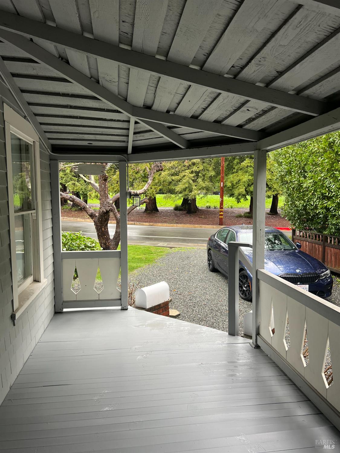 Detail Gallery Image 29 of 32 For 127 Bolinas Ave, Ross,  CA 94957 - 2 Beds | 1 Baths