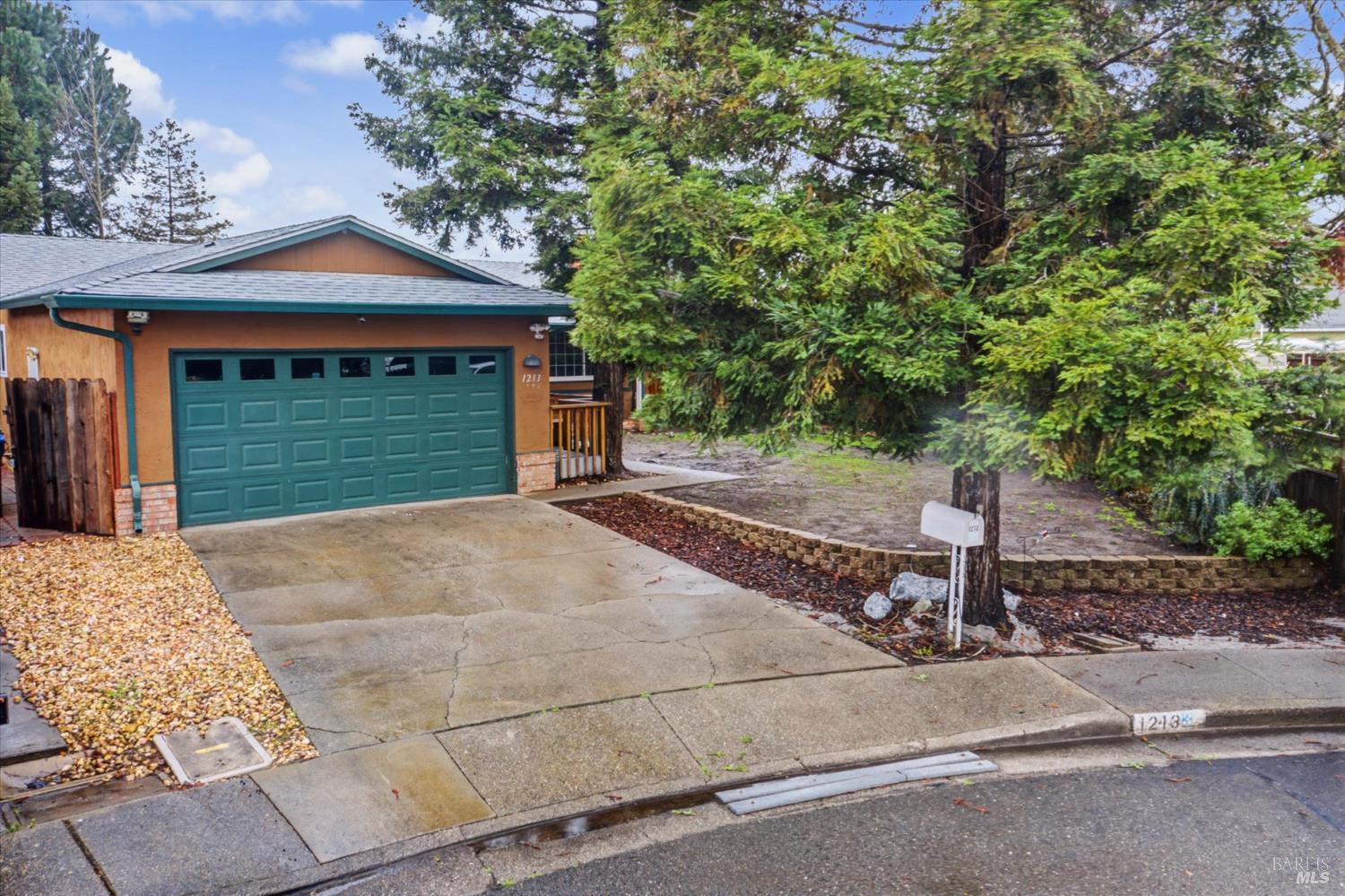 Detail Gallery Image 34 of 36 For 1213 Sprig Ct, Fairfield,  CA 94533 - 3 Beds | 2 Baths