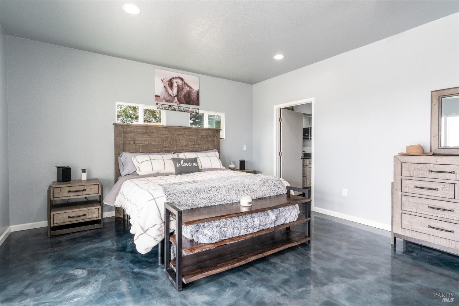 Detail Gallery Image 67 of 91 For 5510 Parducci Rd, Ukiah,  CA 95482 - 3 Beds | 3 Baths