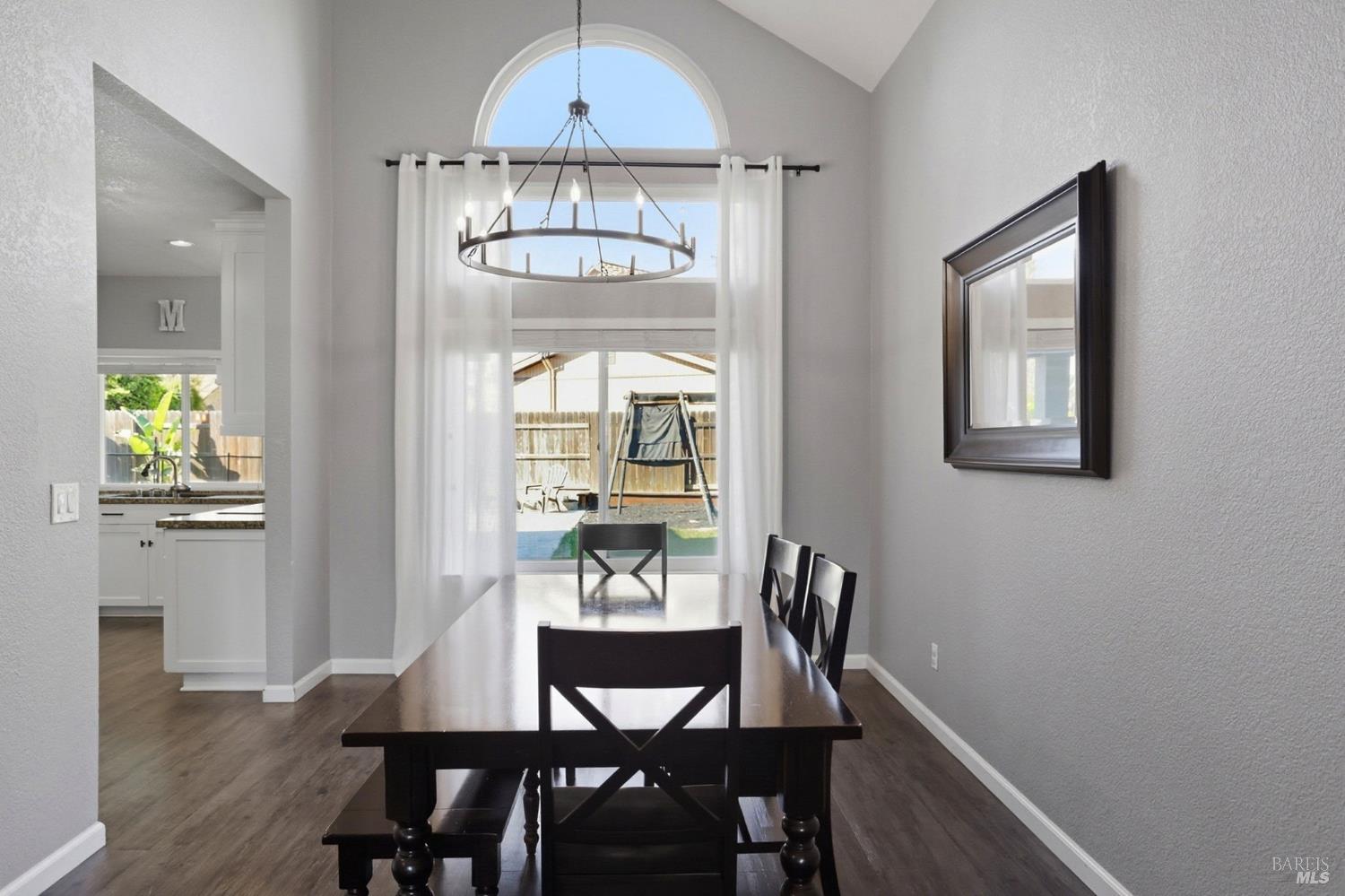 Detail Gallery Image 16 of 52 For 708 Owl Dr, Vacaville,  CA 95687 - 4 Beds | 3 Baths