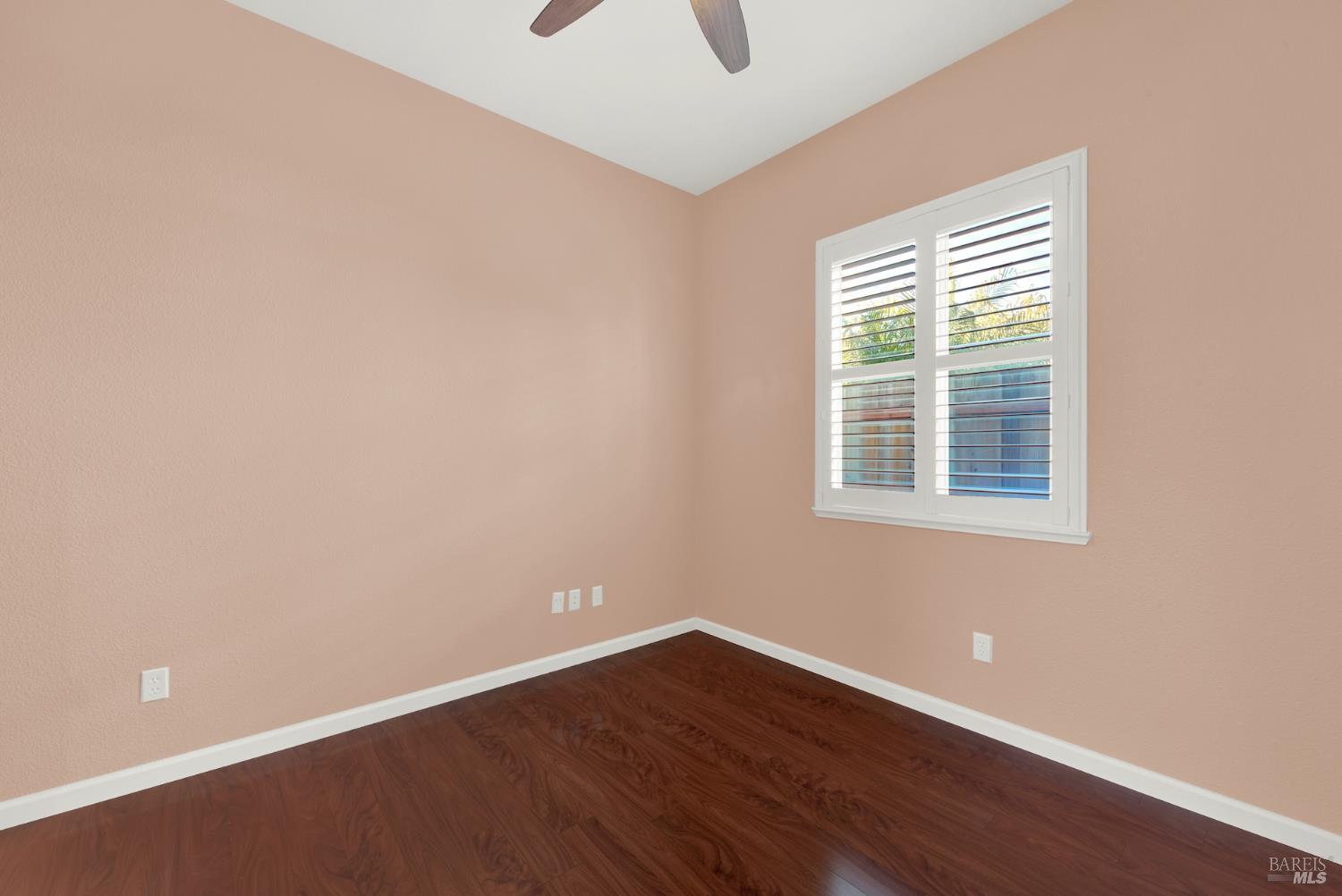 Detail Gallery Image 33 of 71 For 3007 Norwich Ct, Vacaville,  CA 95687 - 3 Beds | 2 Baths