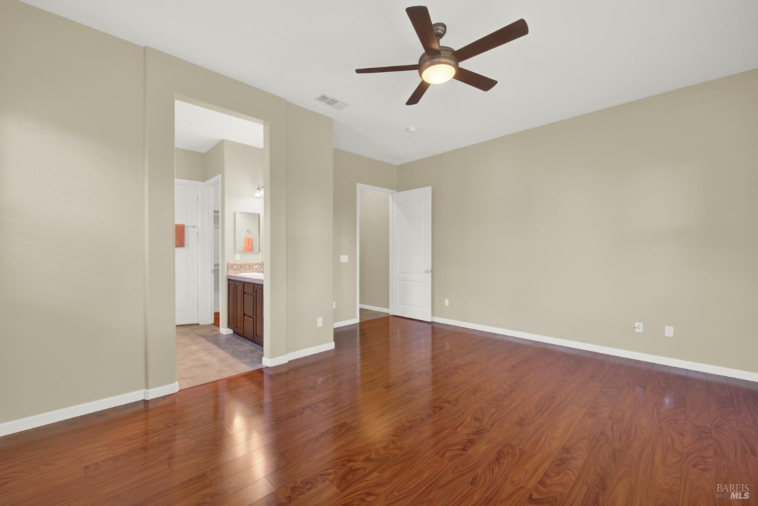 Detail Gallery Image 37 of 71 For 3007 Norwich Ct, Vacaville,  CA 95687 - 3 Beds | 2 Baths