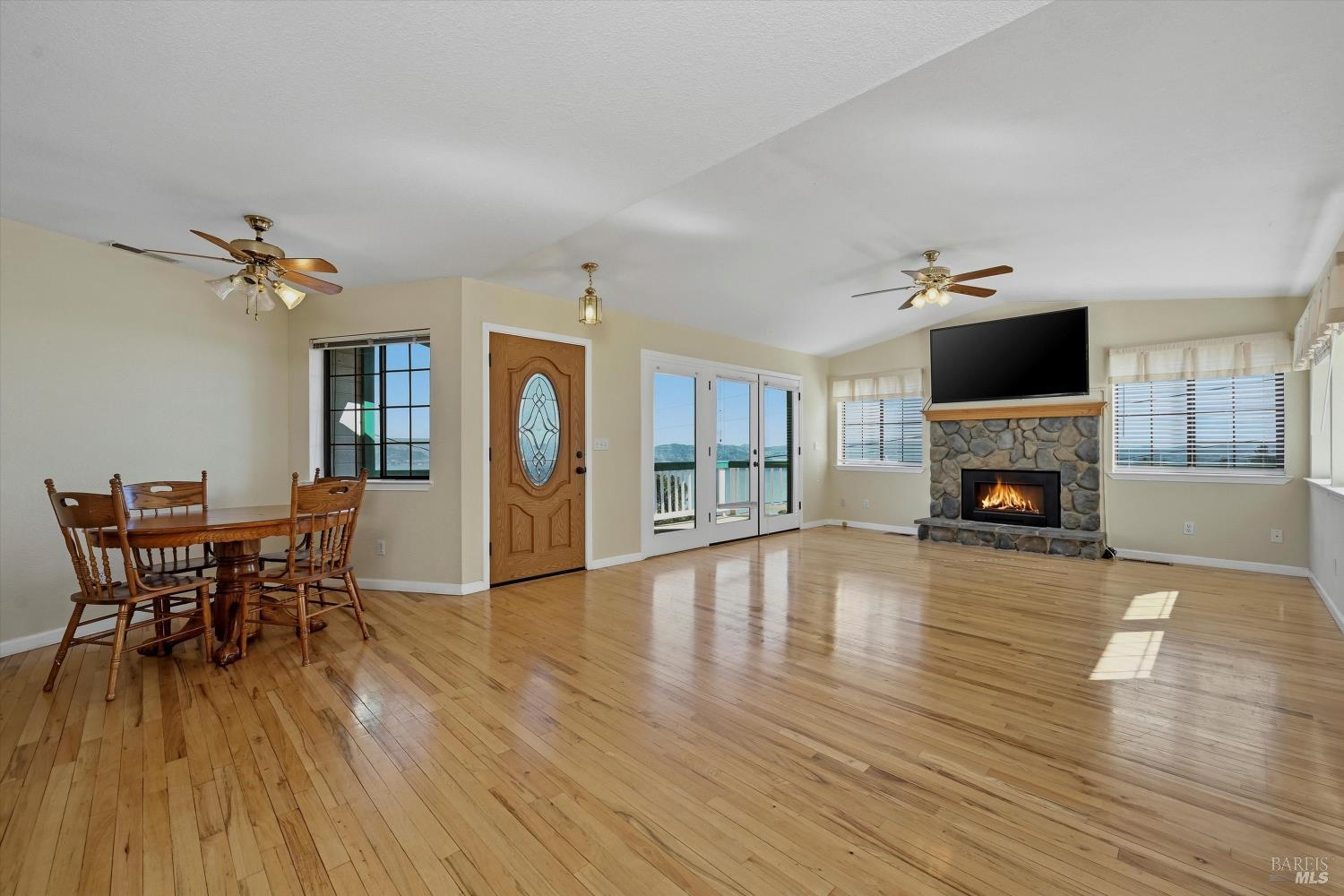 Detail Gallery Image 7 of 46 For 3469 Greenwood Dr, Kelseyville,  CA 95451 - 3 Beds | 2 Baths