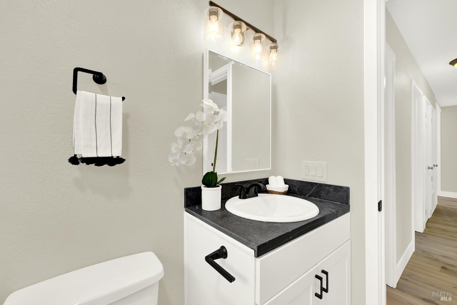 Detail Gallery Image 23 of 37 For 880 Trysail Ct, Vacaville,  CA 95687 - 4 Beds | 2 Baths