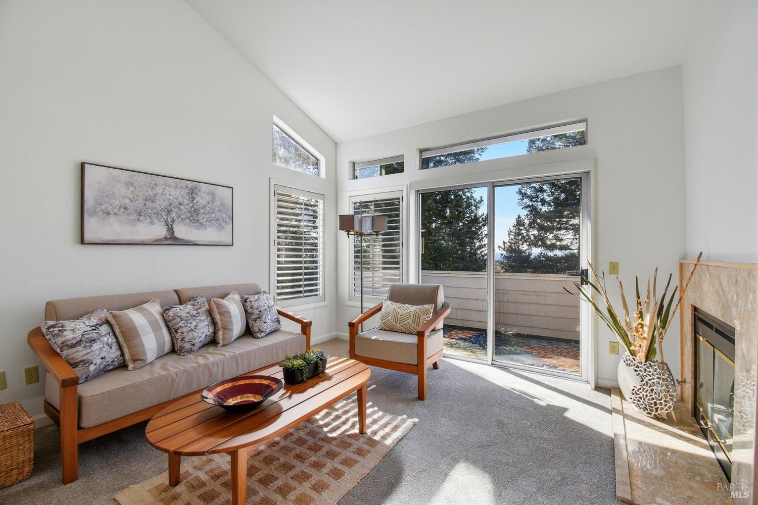 Detail Gallery Image 19 of 53 For 2016 Stonefield Ln, Santa Rosa,  CA 95403 - 3 Beds | 2/1 Baths