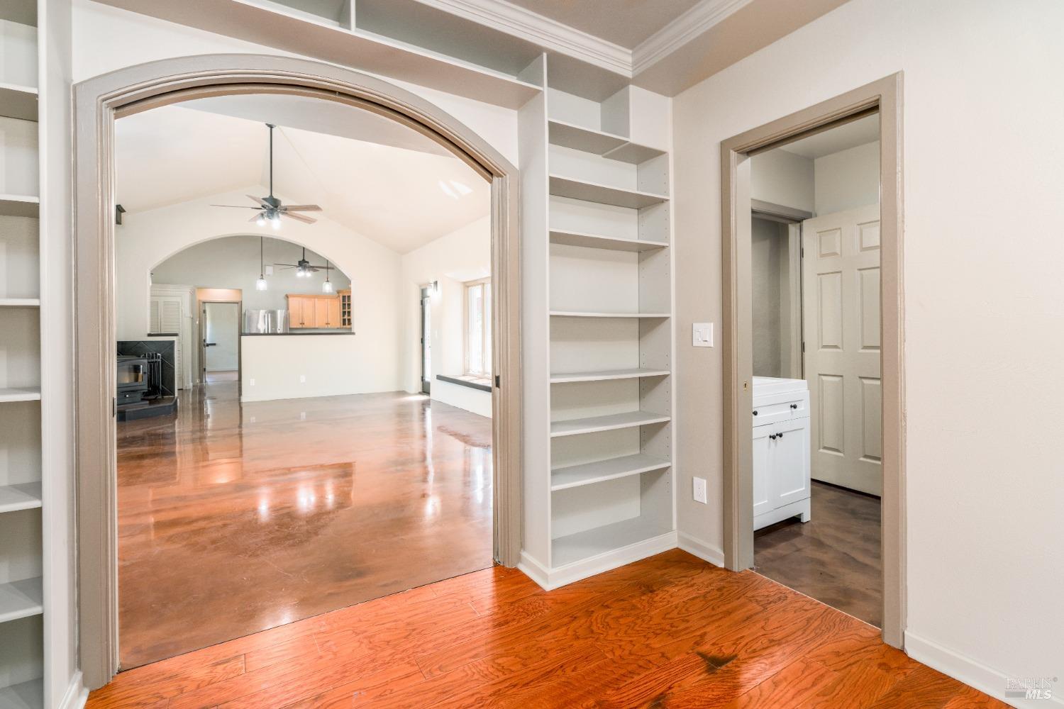 Detail Gallery Image 26 of 91 For 5510 Parducci Rd, Ukiah,  CA 95482 - 3 Beds | 3 Baths