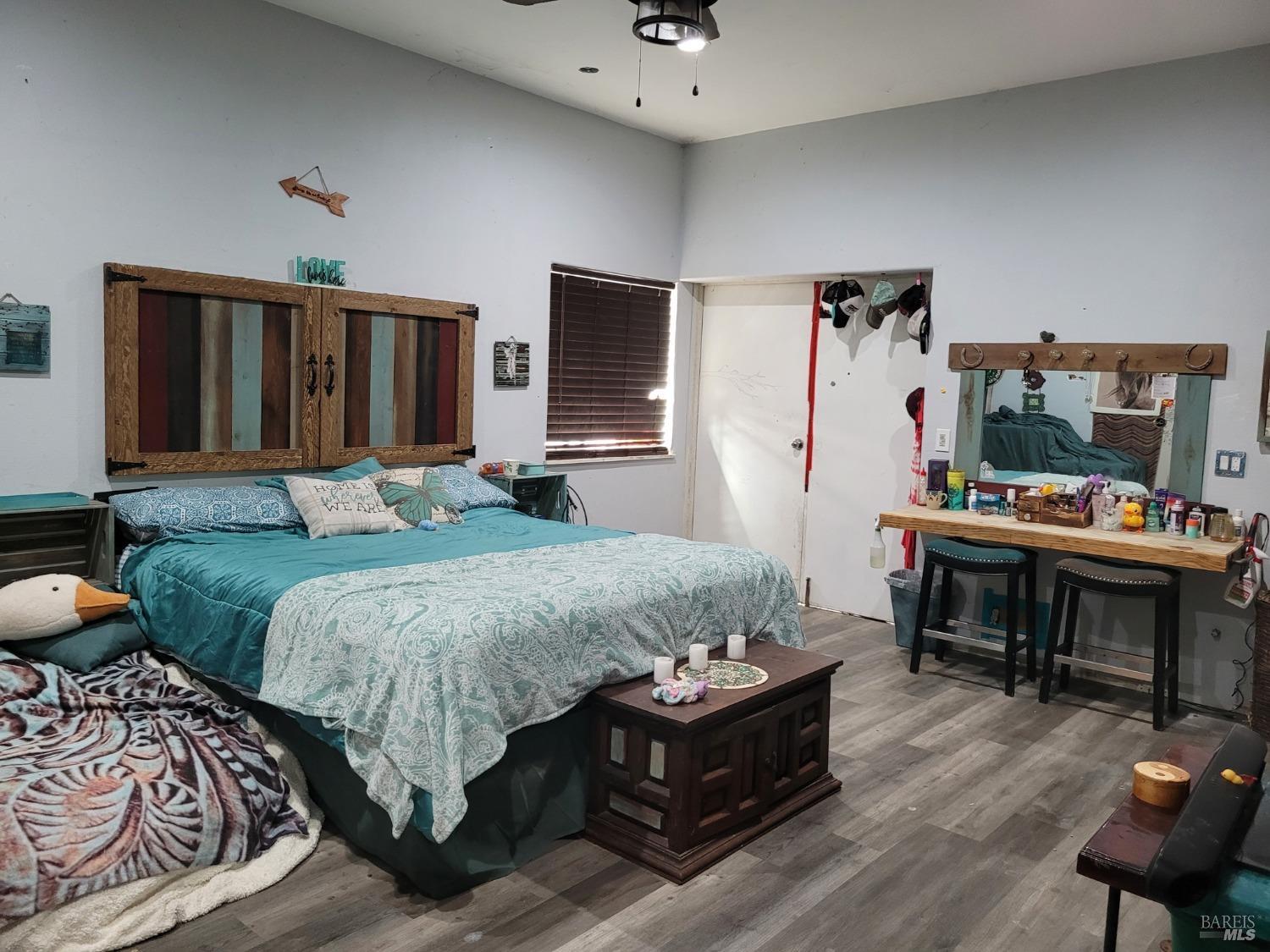 Detail Gallery Image 45 of 91 For 5510 Parducci Rd, Ukiah,  CA 95482 - 3 Beds | 3 Baths