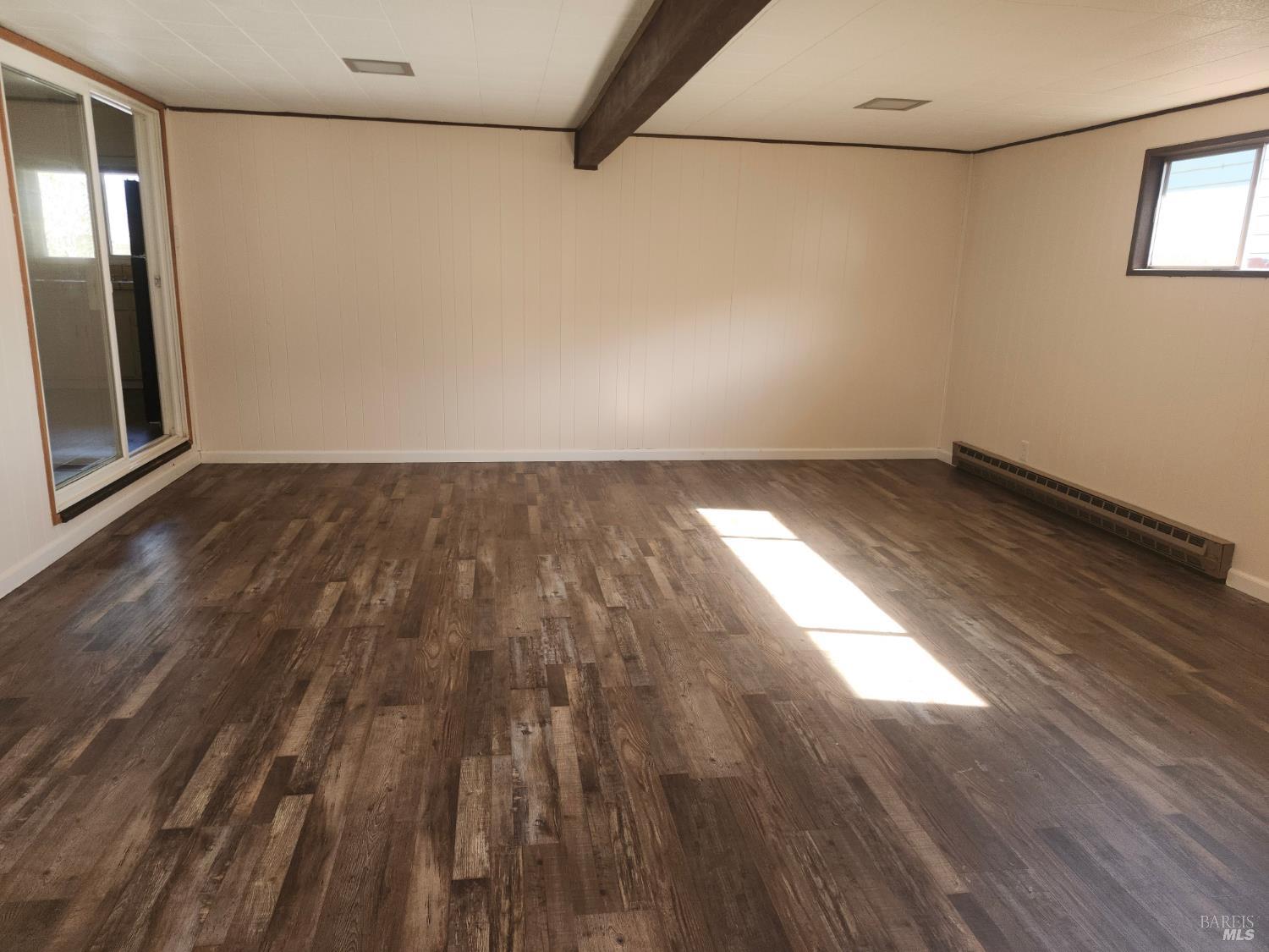 Detail Gallery Image 5 of 13 For 1338 Rose Ave, Ukiah,  CA 95482 - 3 Beds | 2 Baths