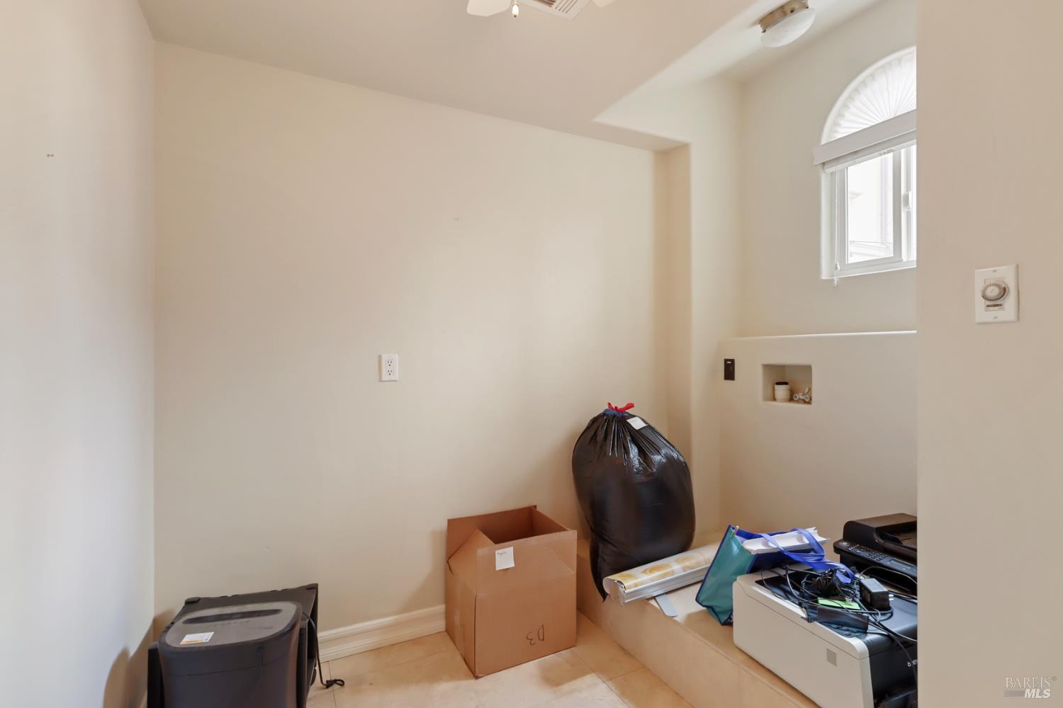 Detail Gallery Image 49 of 99 For 3945 Joslin Ln, Vacaville,  CA 95688 - 6 Beds | 5/4 Baths