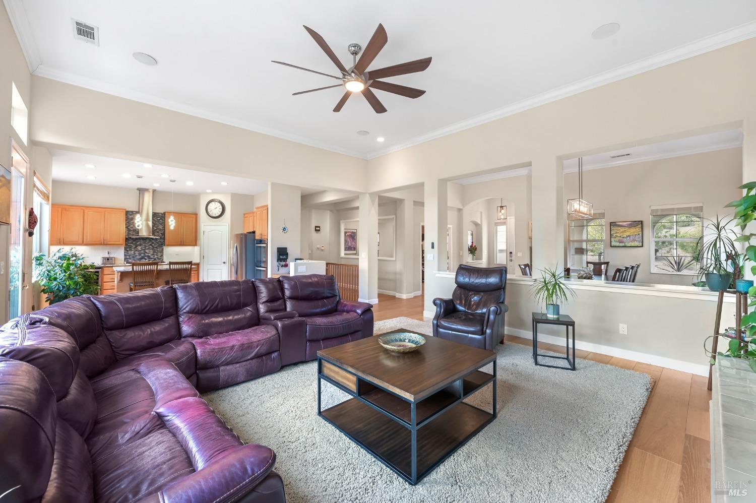 Detail Gallery Image 5 of 50 For 2664 Avocet Ln, Vallejo,  CA 94591 - 3 Beds | 2/1 Baths