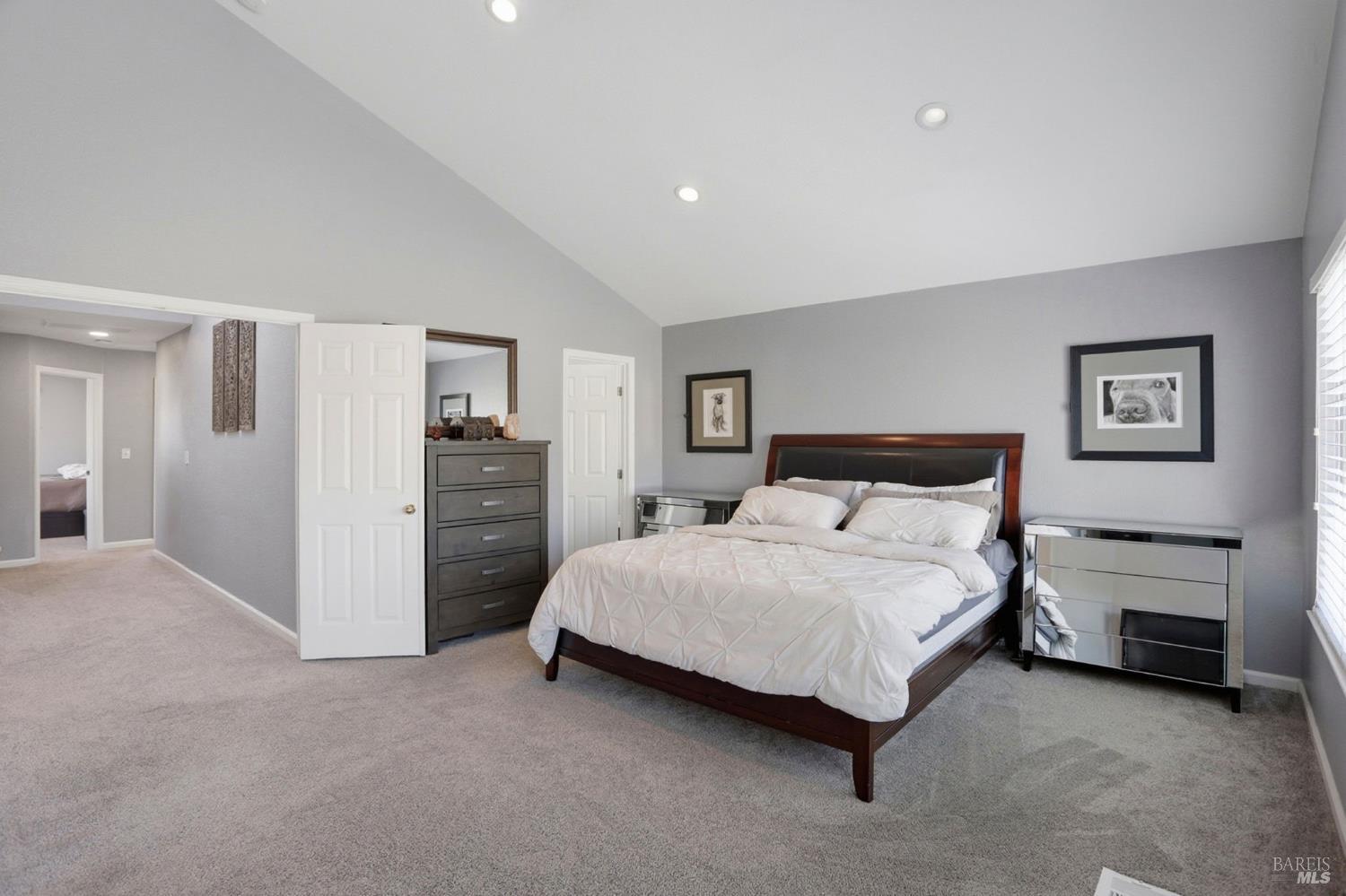 Detail Gallery Image 25 of 52 For 708 Owl Dr, Vacaville,  CA 95687 - 4 Beds | 3 Baths