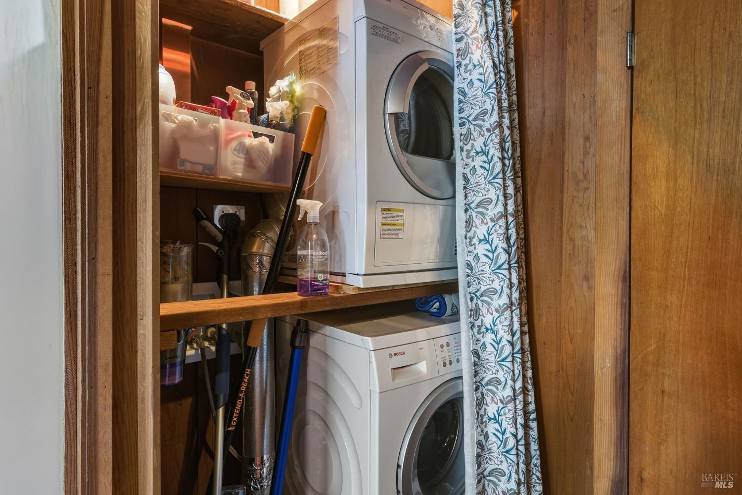 Detail Gallery Image 13 of 27 For 22000 Timber Cove Rd, Jenner,  CA 95450 - 2 Beds | 2 Baths