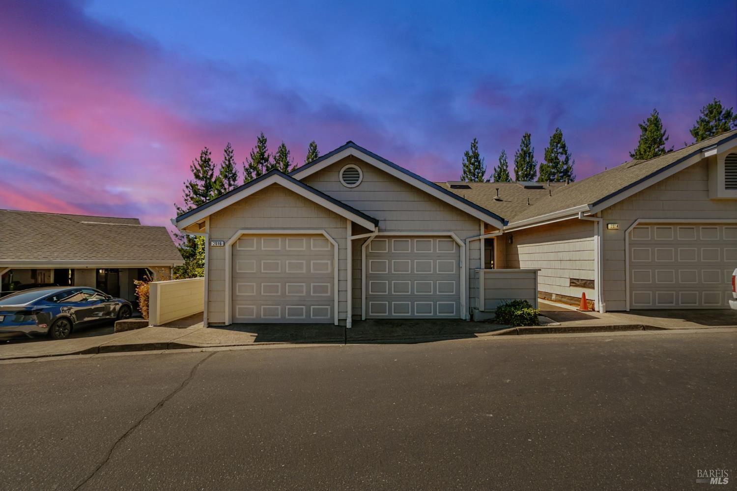 Detail Gallery Image 53 of 53 For 2016 Stonefield Ln, Santa Rosa,  CA 95403 - 3 Beds | 2/1 Baths