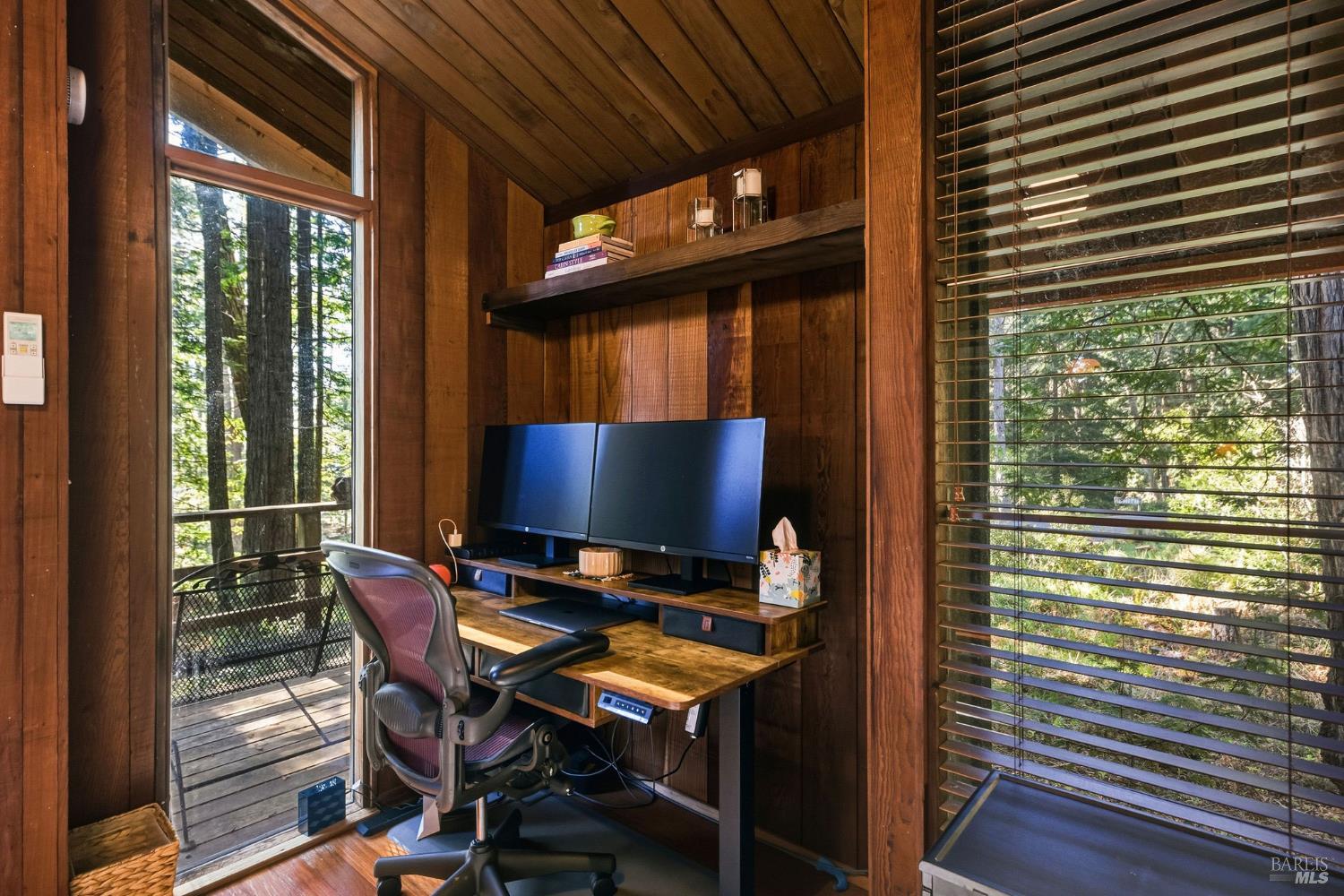 Detail Gallery Image 18 of 27 For 22000 Timber Cove Rd, Jenner,  CA 95450 - 2 Beds | 2 Baths