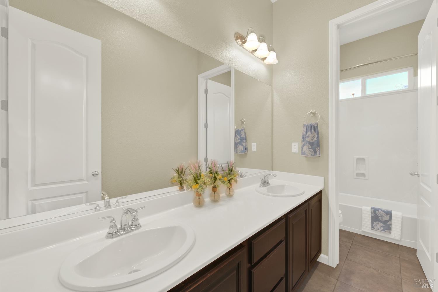Detail Gallery Image 29 of 71 For 3007 Norwich Ct, Vacaville,  CA 95687 - 3 Beds | 2 Baths