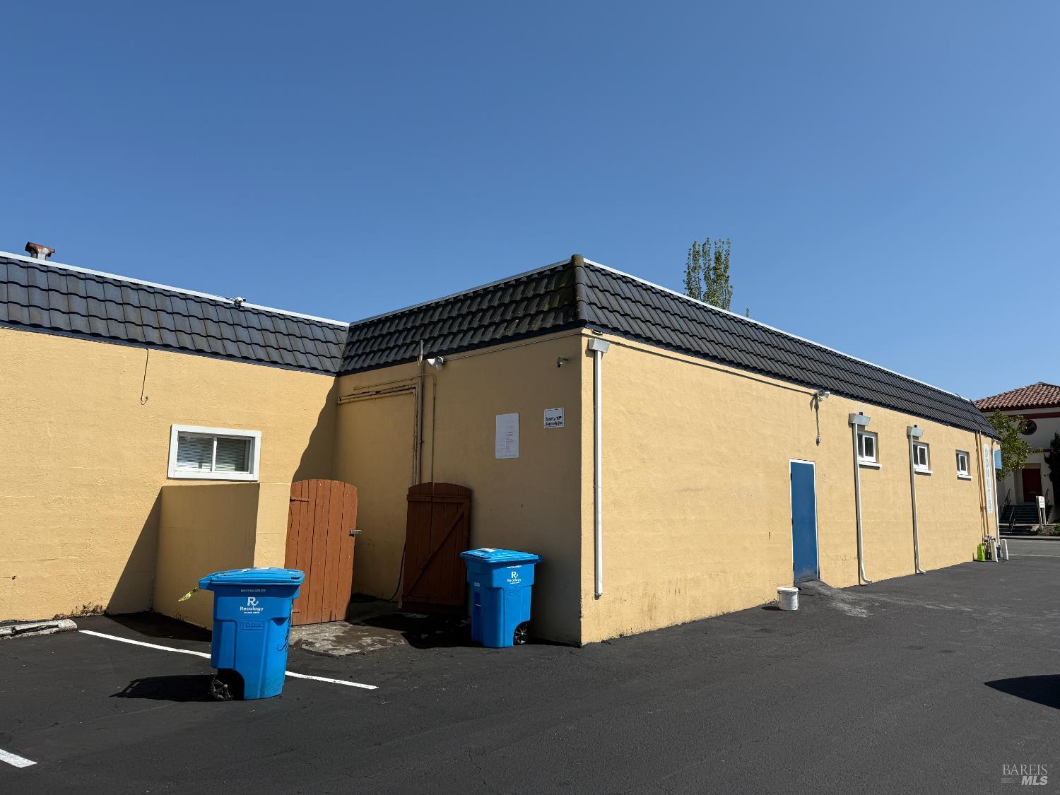 Detail Gallery Image 3 of 11 For 630 Tennessee St, Vallejo,  CA 94590 - – Beds | – Baths