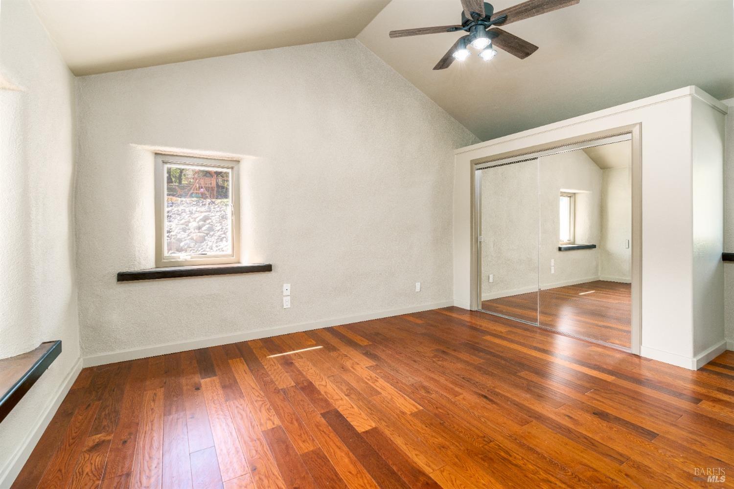 Detail Gallery Image 23 of 91 For 5510 Parducci Rd, Ukiah,  CA 95482 - 3 Beds | 3 Baths