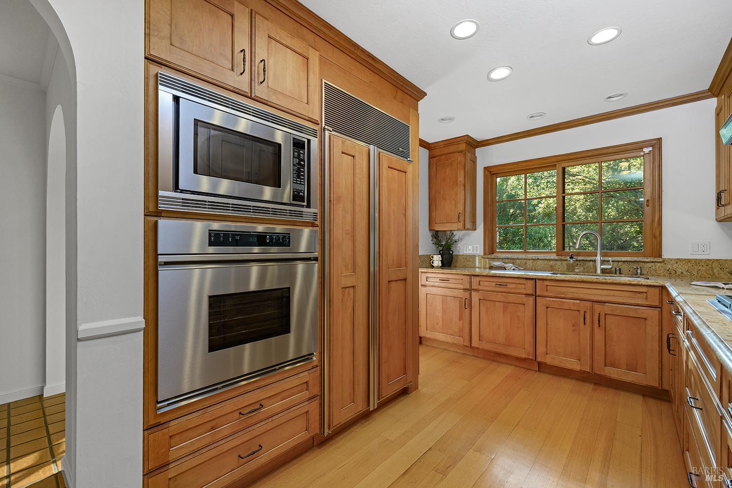 Detail Gallery Image 12 of 39 For 22 Paseo Mirasol Unkn, Tiburon,  CA 94920 - 4 Beds | 2 Baths