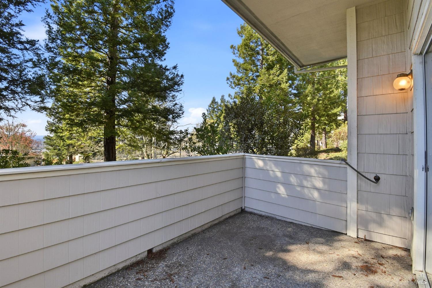 Detail Gallery Image 51 of 53 For 2016 Stonefield Ln, Santa Rosa,  CA 95403 - 3 Beds | 2/1 Baths