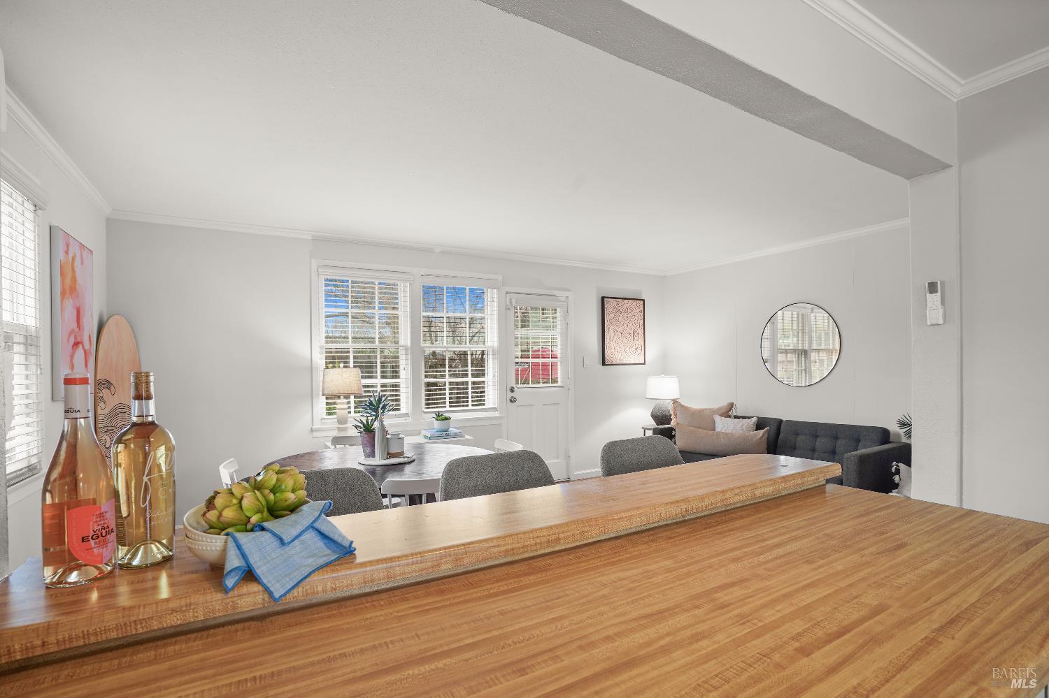 Detail Gallery Image 5 of 31 For 26 Baldwin St, Vallejo,  CA 94590 - 3 Beds | 1 Baths