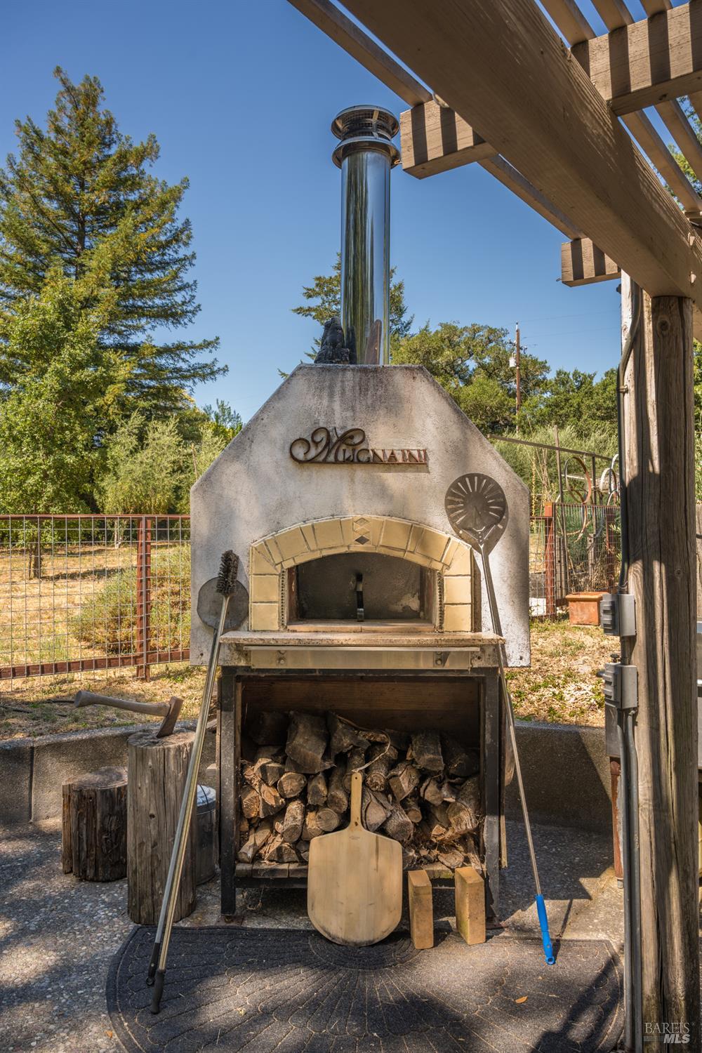 Detail Gallery Image 48 of 62 For 14856 Chalk Hill Rd, Healdsburg,  CA 95448 - 3 Beds | 2/1 Baths