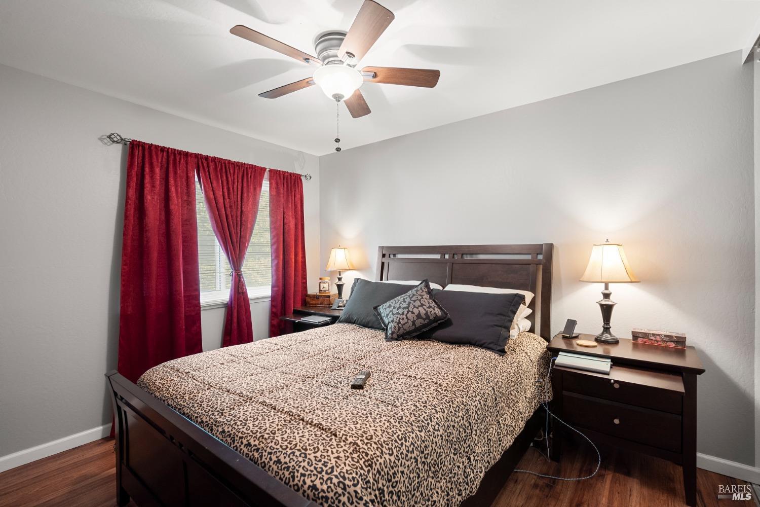 Detail Gallery Image 11 of 15 For 715 Drake Ave, Sausalito,  CA 94965 - 2 Beds | 1 Baths