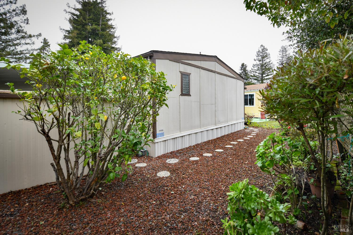 Detail Gallery Image 54 of 67 For 570 Sonoma Dr, Petaluma,  CA 94954 - 2 Beds | 2 Baths