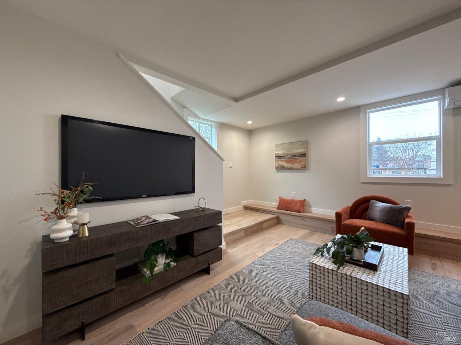 Detail Gallery Image 26 of 45 For 1008 Evans Ave, Napa,  CA 94559 - 4 Beds | 4/1 Baths