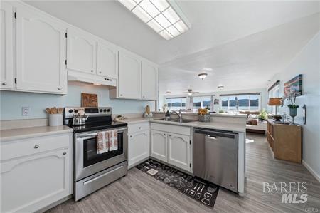 Detail Gallery Image 17 of 49 For 4045 Mesa Dr, Clearlake,  CA 95422 - 3 Beds | 1/1 Baths