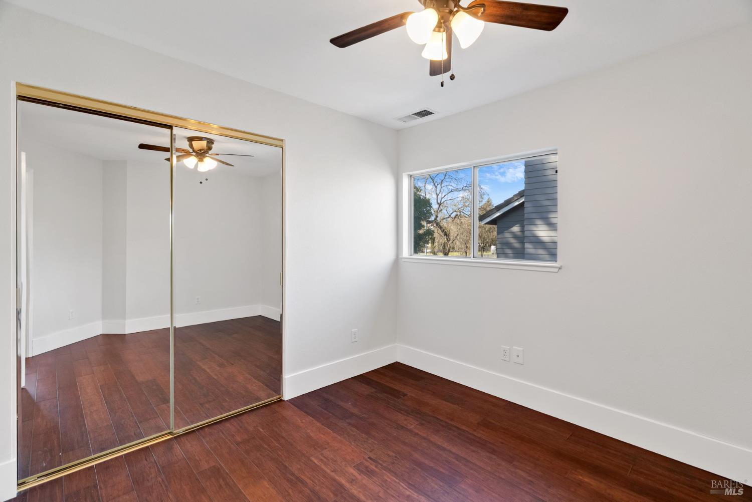 Detail Gallery Image 21 of 24 For 100 Wooded Glen Ct, Windsor,  CA 95492 - 4 Beds | 2/1 Baths