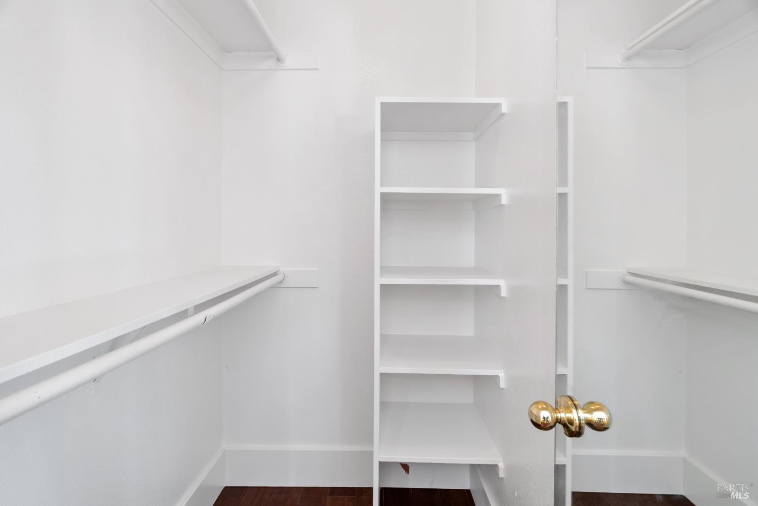 Detail Gallery Image 19 of 24 For 100 Wooded Glen Ct, Windsor,  CA 95492 - 4 Beds | 2/1 Baths