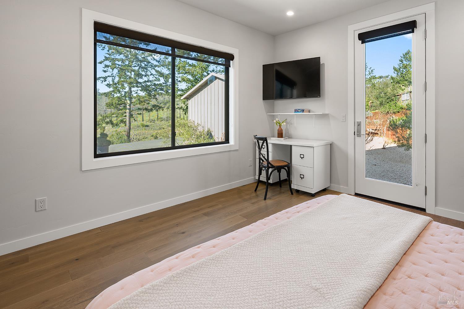 Detail Gallery Image 34 of 54 For 1750 Crystal Springs Ct, Santa Rosa,  CA 95404 - 3 Beds | 2 Baths