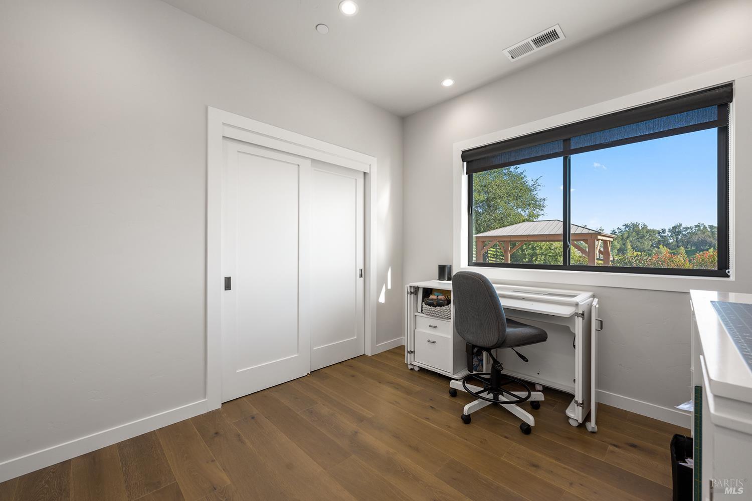 Detail Gallery Image 31 of 54 For 1750 Crystal Springs Ct, Santa Rosa,  CA 95404 - 3 Beds | 2 Baths