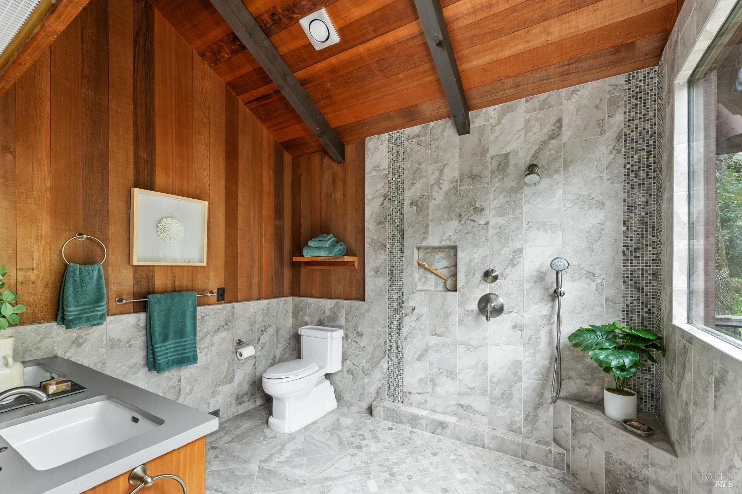 Detail Gallery Image 42 of 64 For 2231 1st Ave, Napa,  CA 94558 - 4 Beds | 3/1 Baths