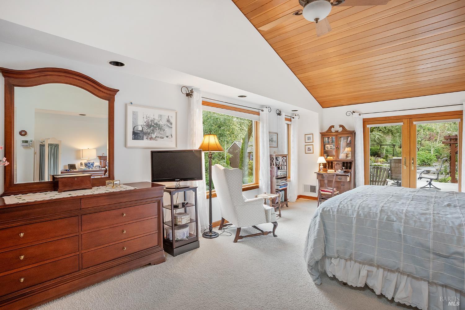 Detail Gallery Image 26 of 91 For 17650 High Rd, Sonoma,  CA 95476 - 3 Beds | 3/1 Baths