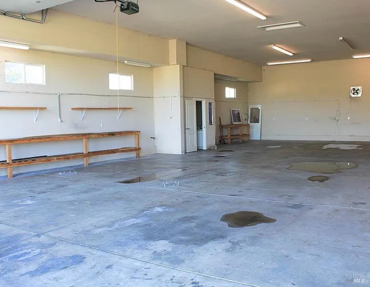 Detail Gallery Image 42 of 58 For 7605 Churn Creek Rd, Redding,  CA 96002 - 5 Beds | 2/1 Baths