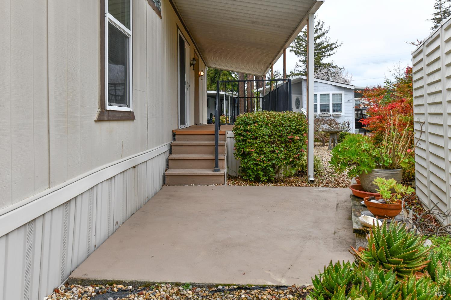 Detail Gallery Image 50 of 67 For 570 Sonoma Dr, Petaluma,  CA 94954 - 2 Beds | 2 Baths