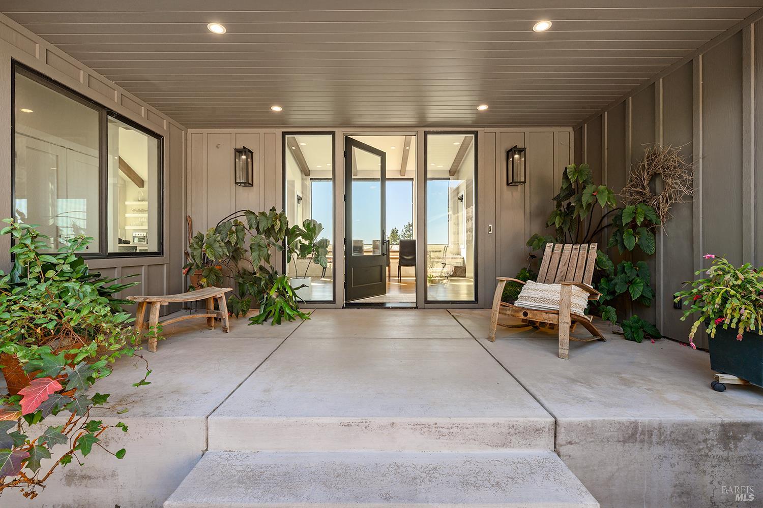 Detail Gallery Image 6 of 54 For 1750 Crystal Springs Ct, Santa Rosa,  CA 95404 - 3 Beds | 2 Baths