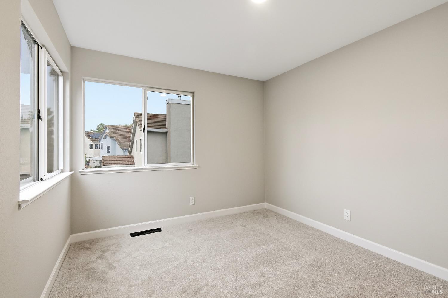 Detail Gallery Image 49 of 54 For 1121 Willow Ln, Fairfield,  CA 94533 - 4 Beds | 3 Baths