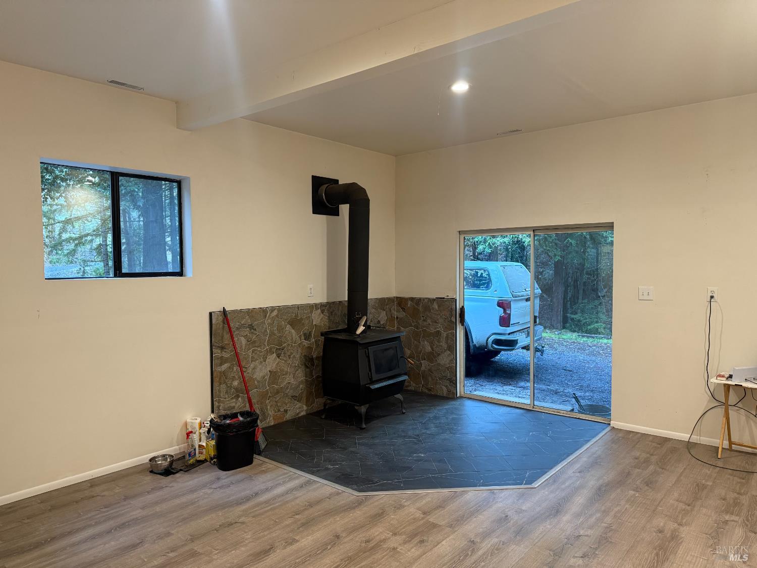 Detail Gallery Image 6 of 35 For 17001 Walker Lake Rd, Willits,  CA 95490 - 3 Beds | 2 Baths