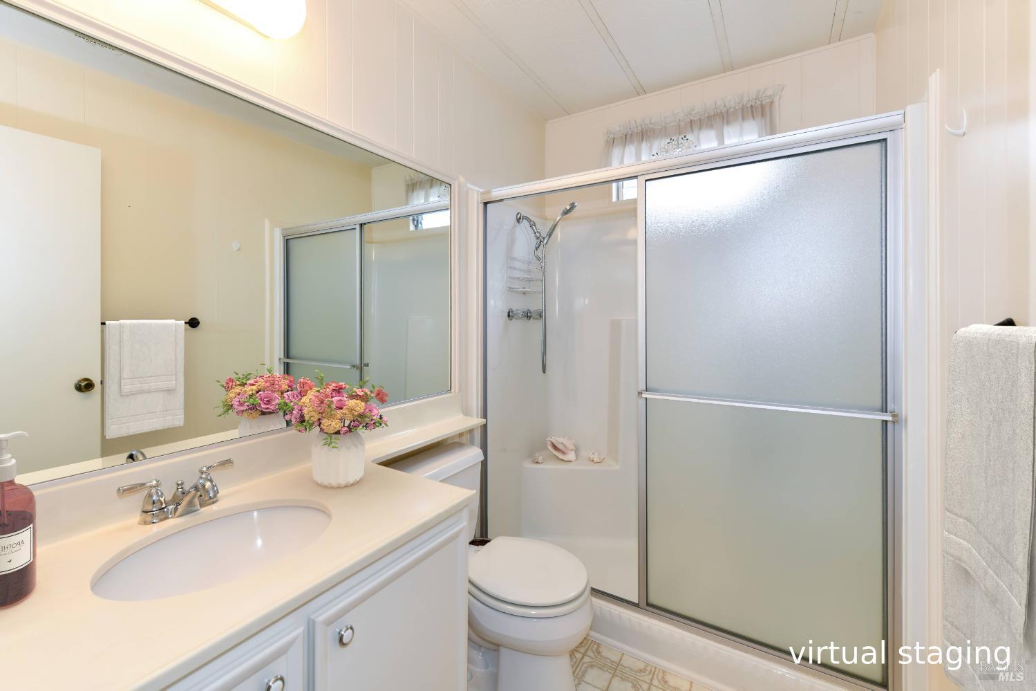 Detail Gallery Image 44 of 67 For 570 Sonoma Dr, Petaluma,  CA 94954 - 2 Beds | 2 Baths