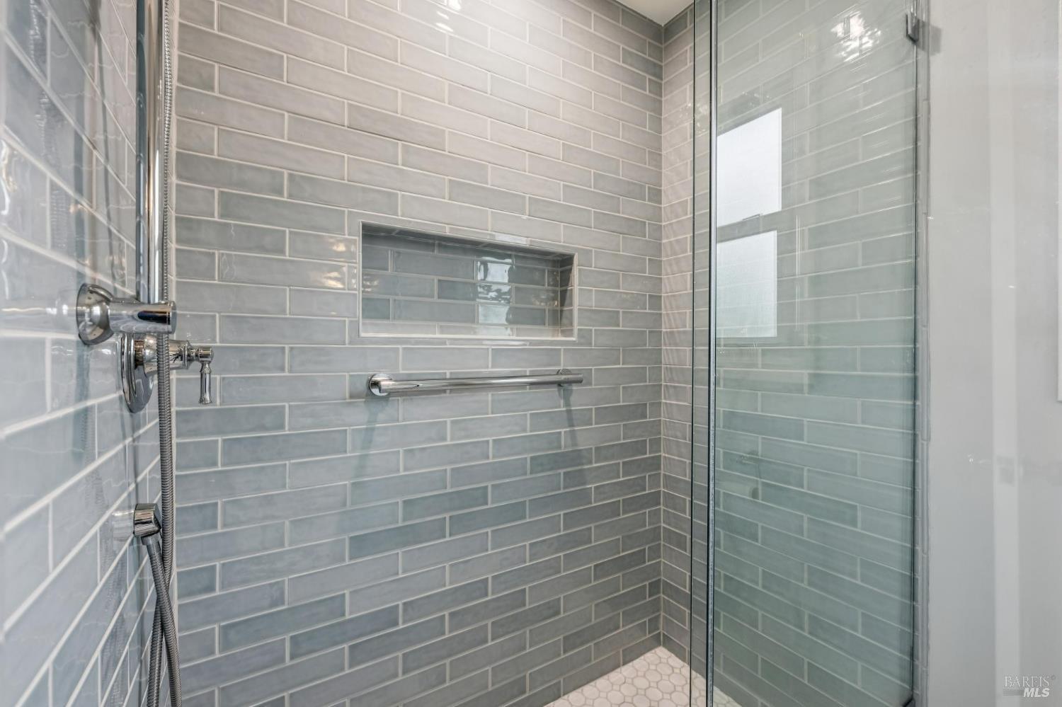 Detail Gallery Image 45 of 55 For 1128 Elm Dr, Novato,  CA 94945 - 2 Beds | 2 Baths