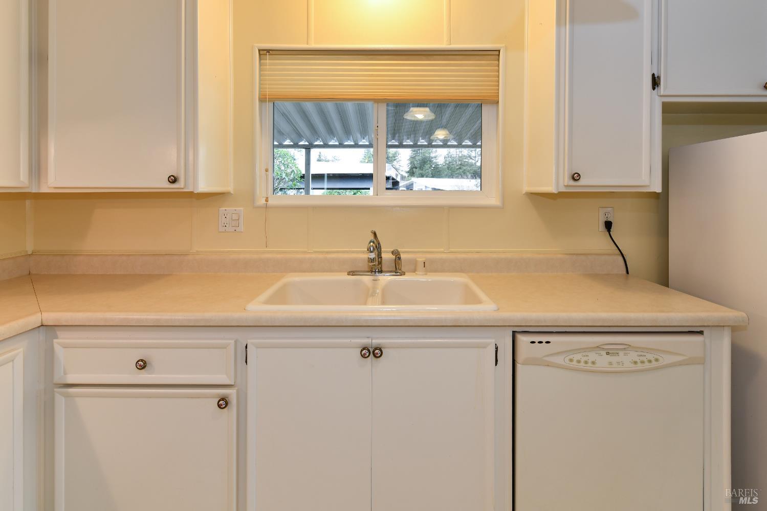 Detail Gallery Image 34 of 67 For 570 Sonoma Dr, Petaluma,  CA 94954 - 2 Beds | 2 Baths