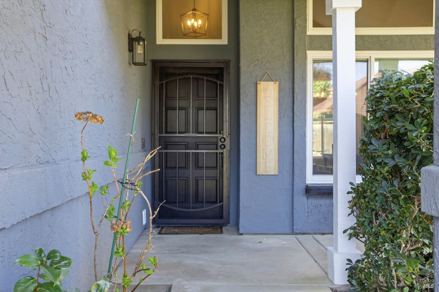 Detail Gallery Image 4 of 52 For 708 Owl Dr, Vacaville,  CA 95687 - 4 Beds | 3 Baths