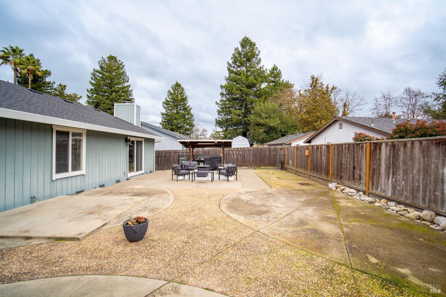 Detail Gallery Image 35 of 49 For 1243 Eleanor Ave, Rohnert Park,  CA 94928 - 3 Beds | 2 Baths